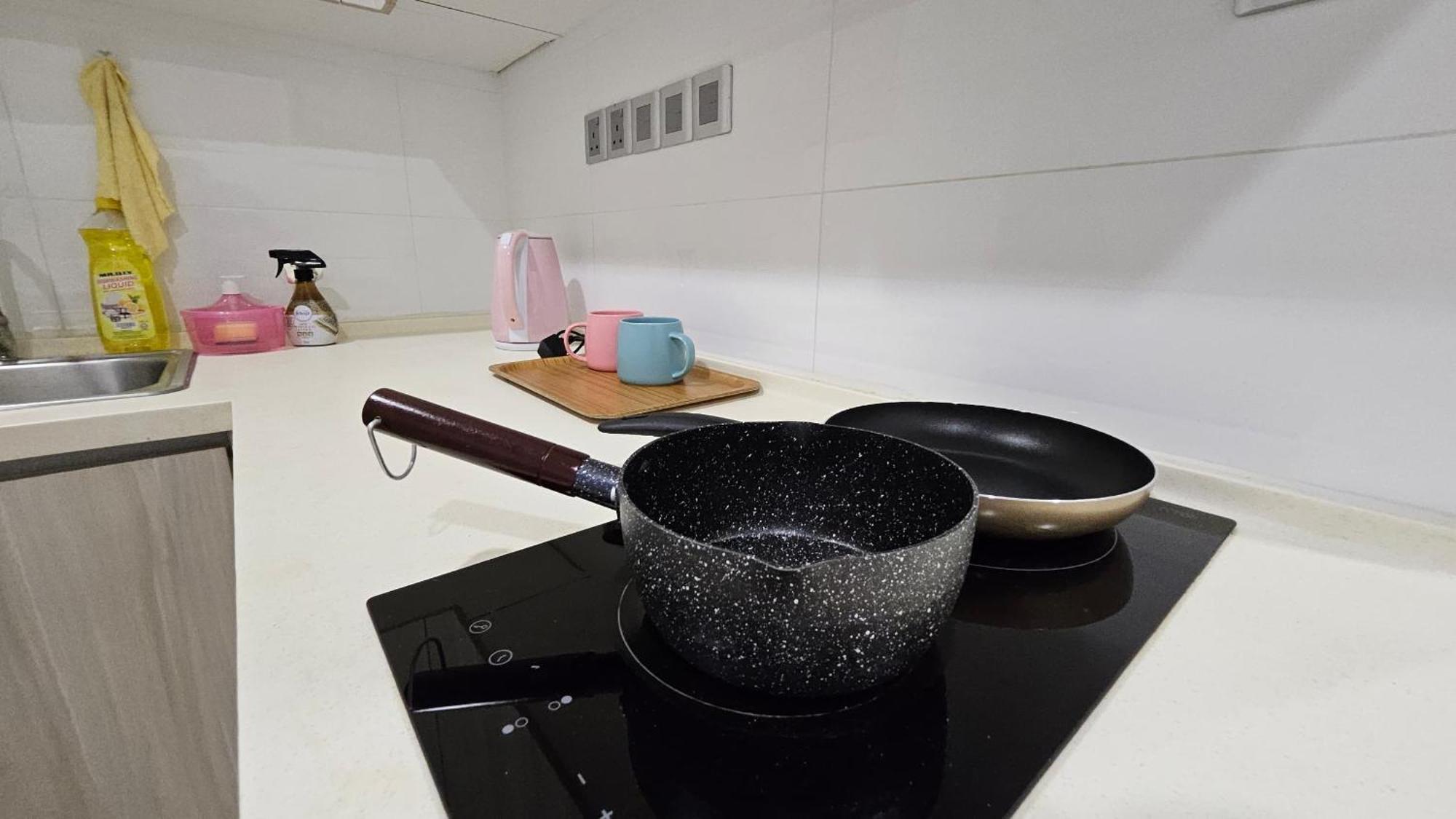 Paragon Suites Studios With Private Jacuzzi Near Ciq Rts Johor Bahru Zewnętrze zdjęcie