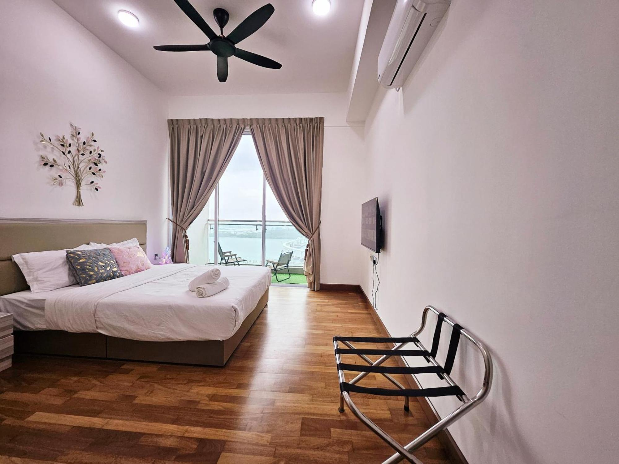 Paragon Suites Studios With Private Jacuzzi Near Ciq Rts Johor Bahru Zewnętrze zdjęcie