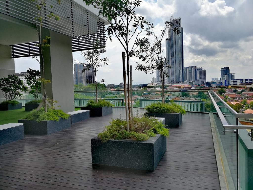 Paragon Suites Studios With Private Jacuzzi Near Ciq Rts Johor Bahru Zewnętrze zdjęcie